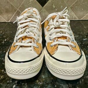 Women’s Converse Chuck Taylor 70 Vintage Floral Size 9.5 - New